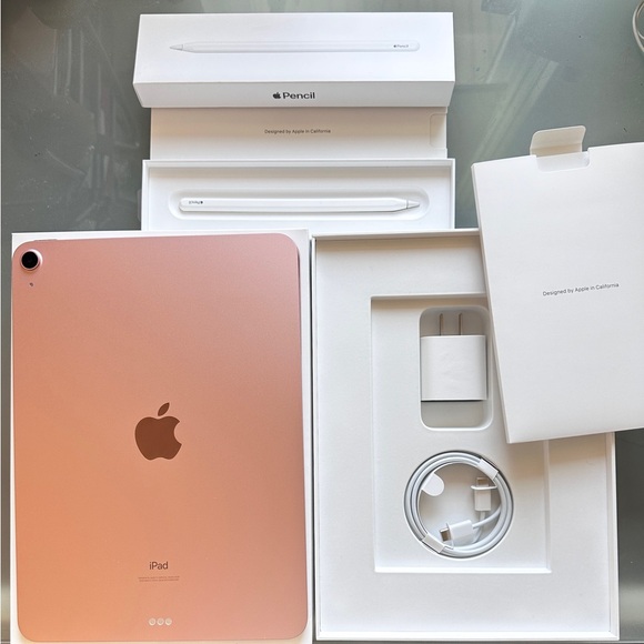 Apple Other - iPad Air 4th Generation 10.9” (64GB) + Apple Pencil (2nd) + Beats Studio 3